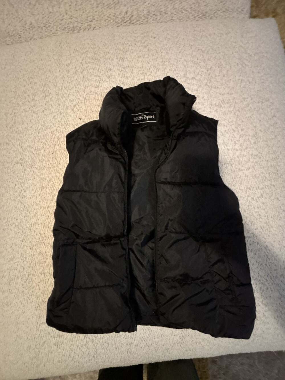 1826 Sport Women's Black Sleeveless Quilted Puffer Vest